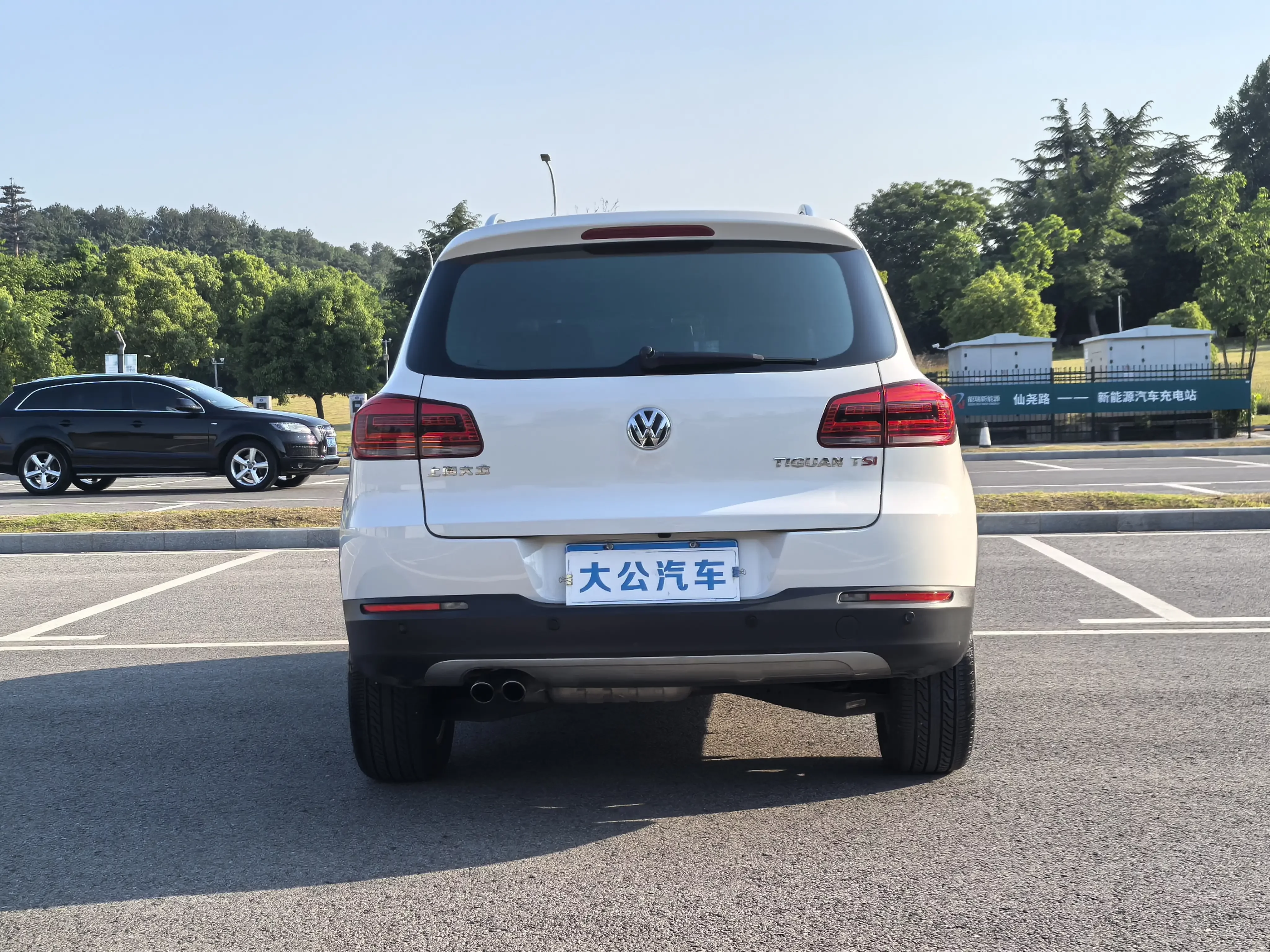 Volkswagen Tiguan (Tharu)