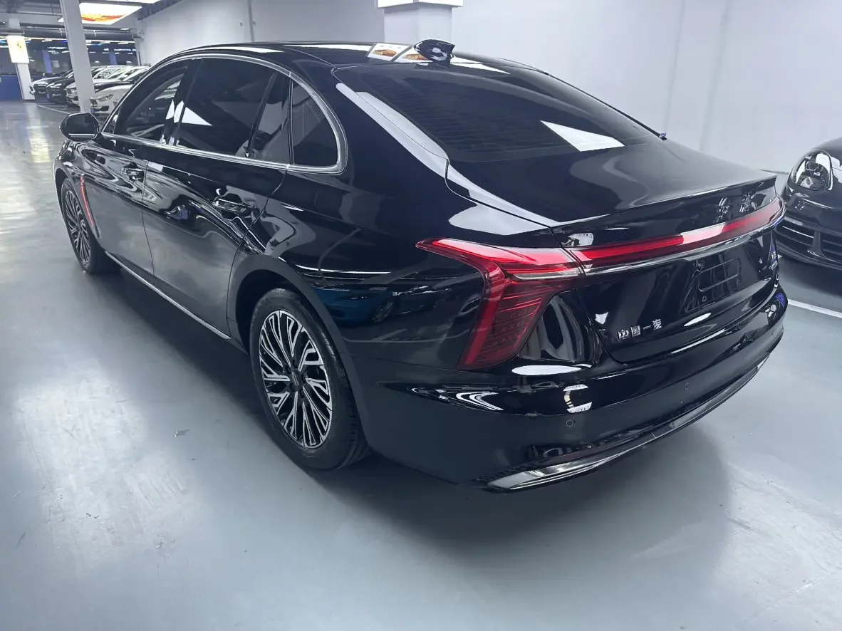 Hongqi H5