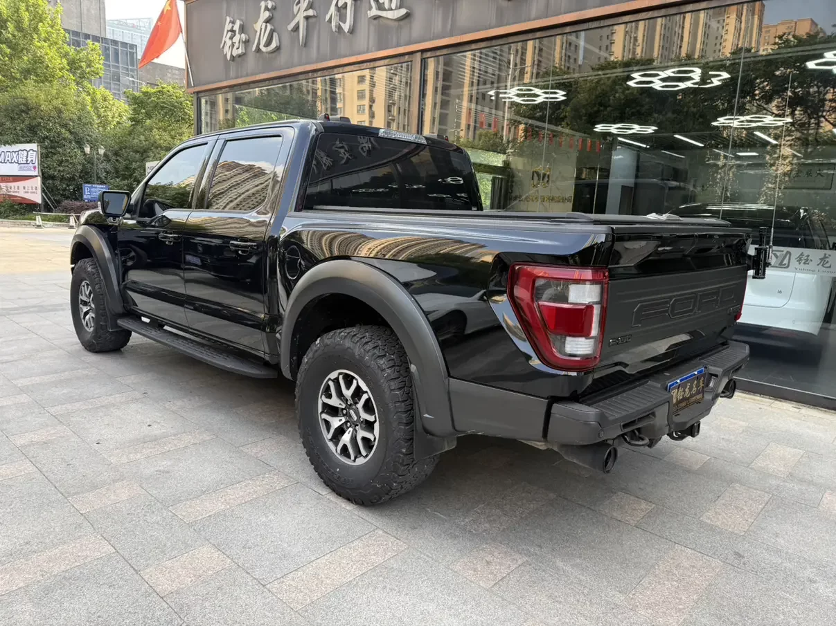 Ford F-150 Raptor