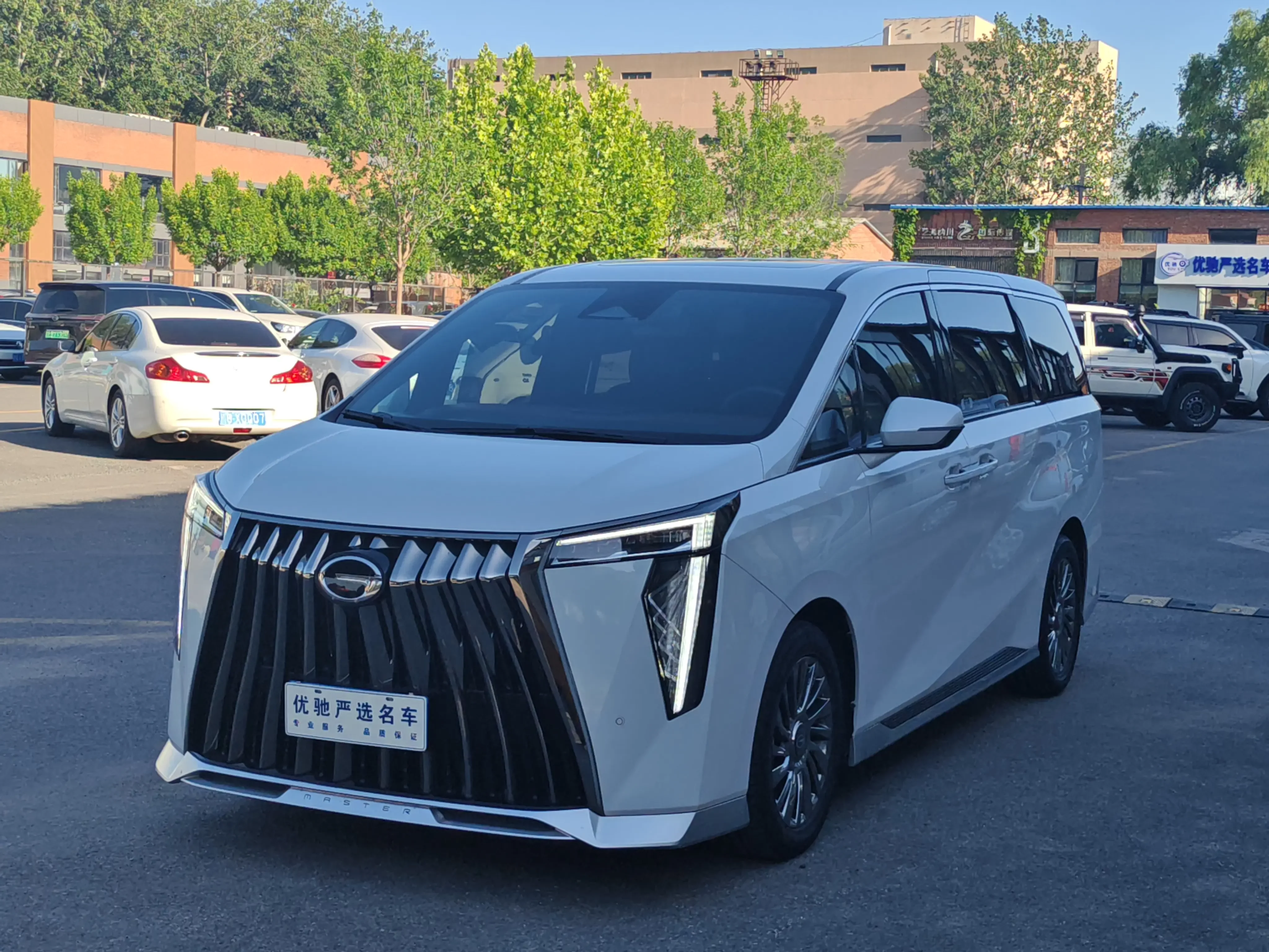 GAC Trumpchi M8