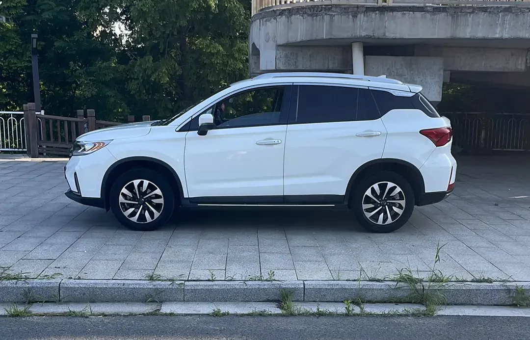 GAC Trumpchi GS4