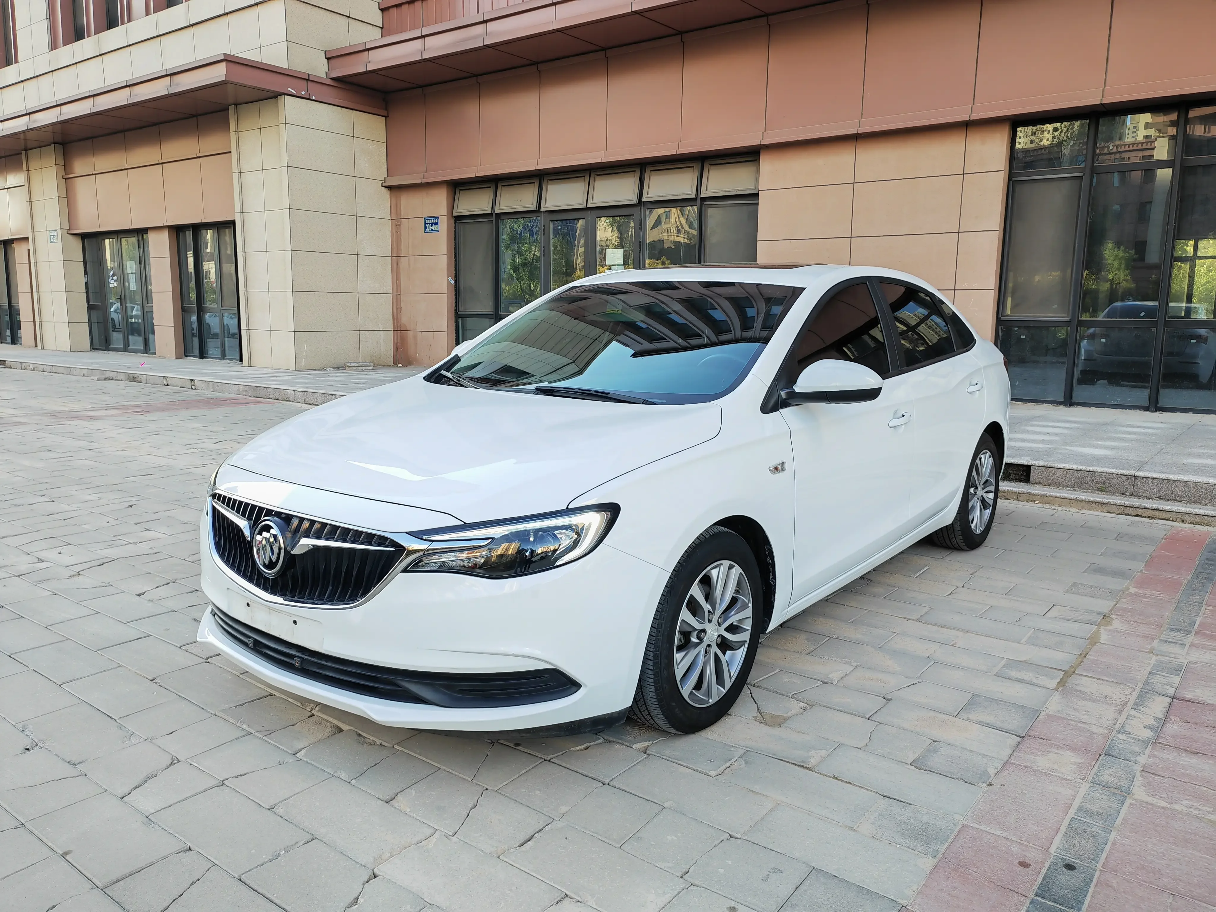Buick Yinglang