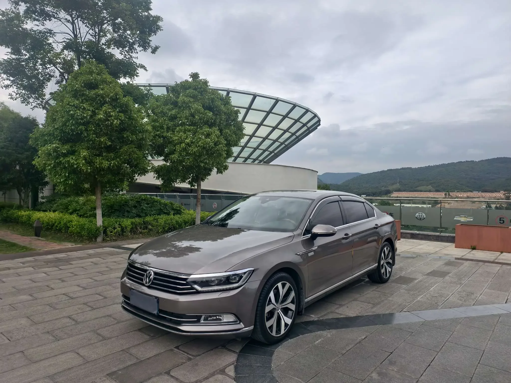 Volkswagen Magotan