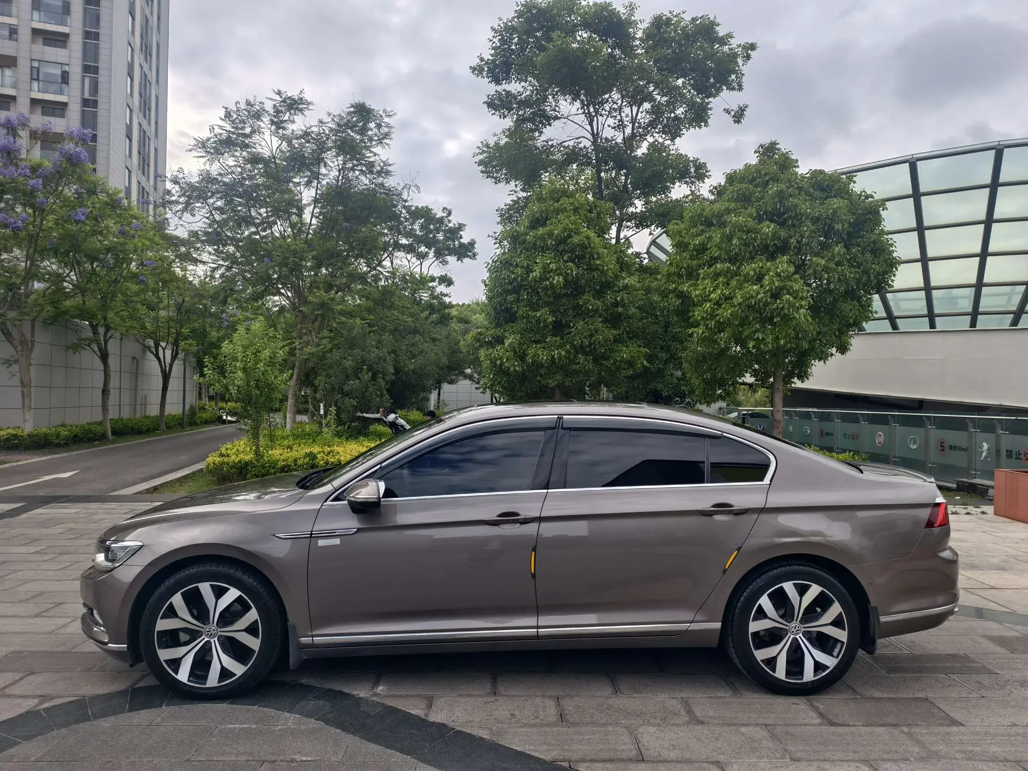 Volkswagen Magotan