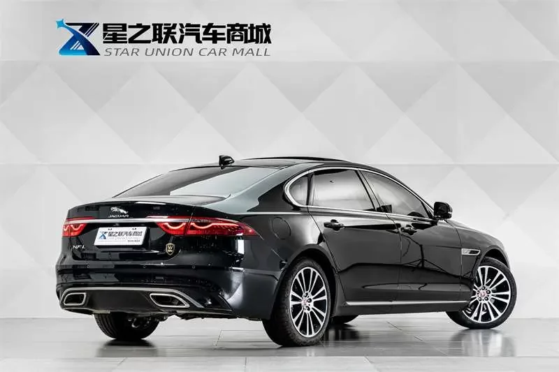 Jaguar XFL