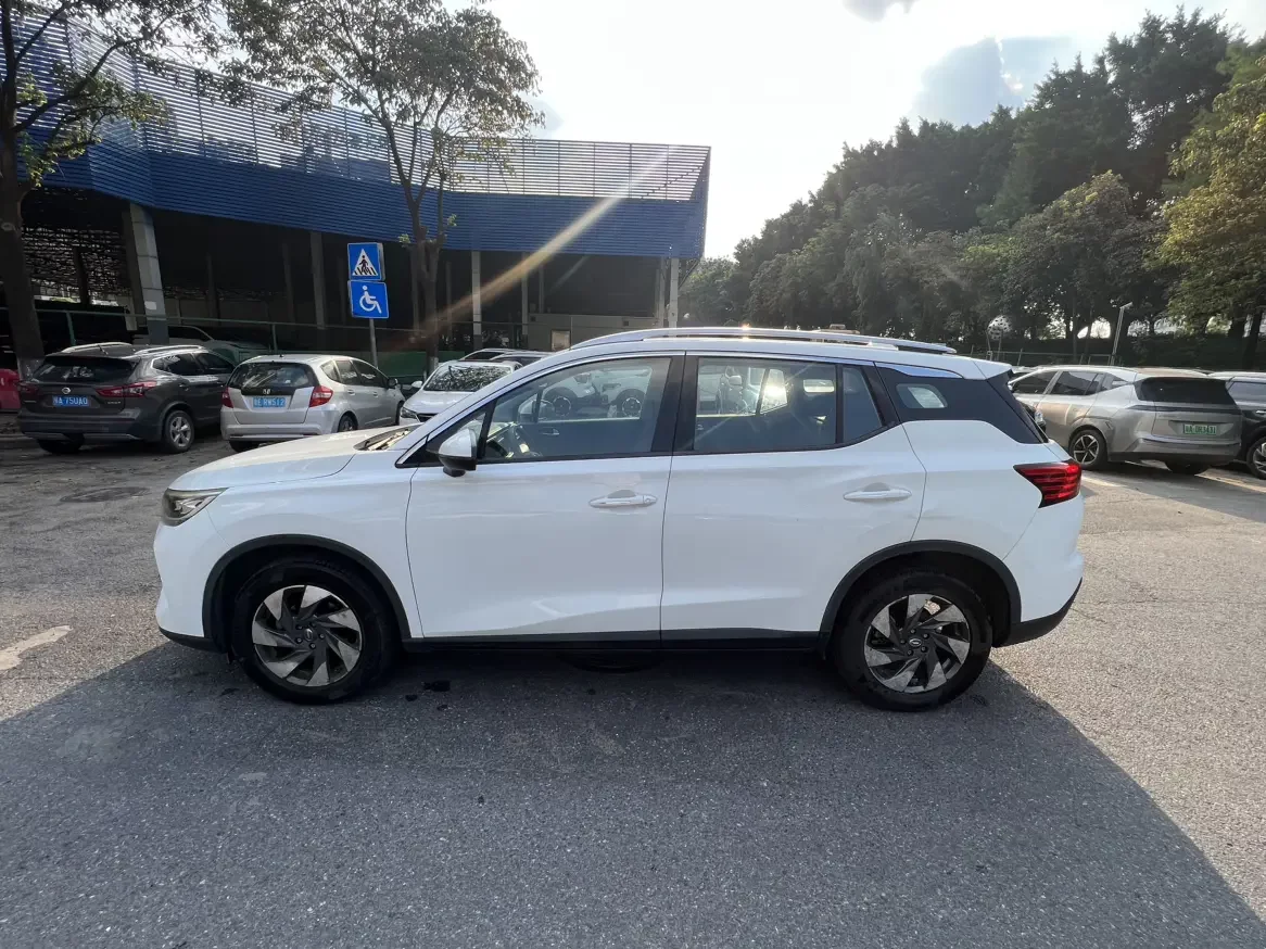 GAC Trumpchi GS4