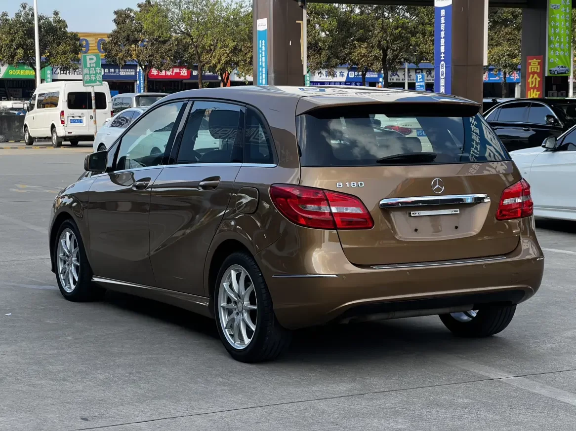 Mercedes-Benz B Class