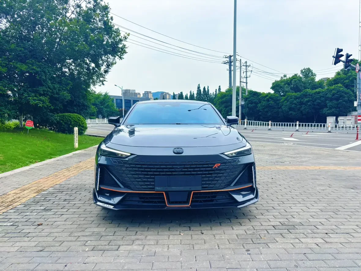 Changan UNI-V