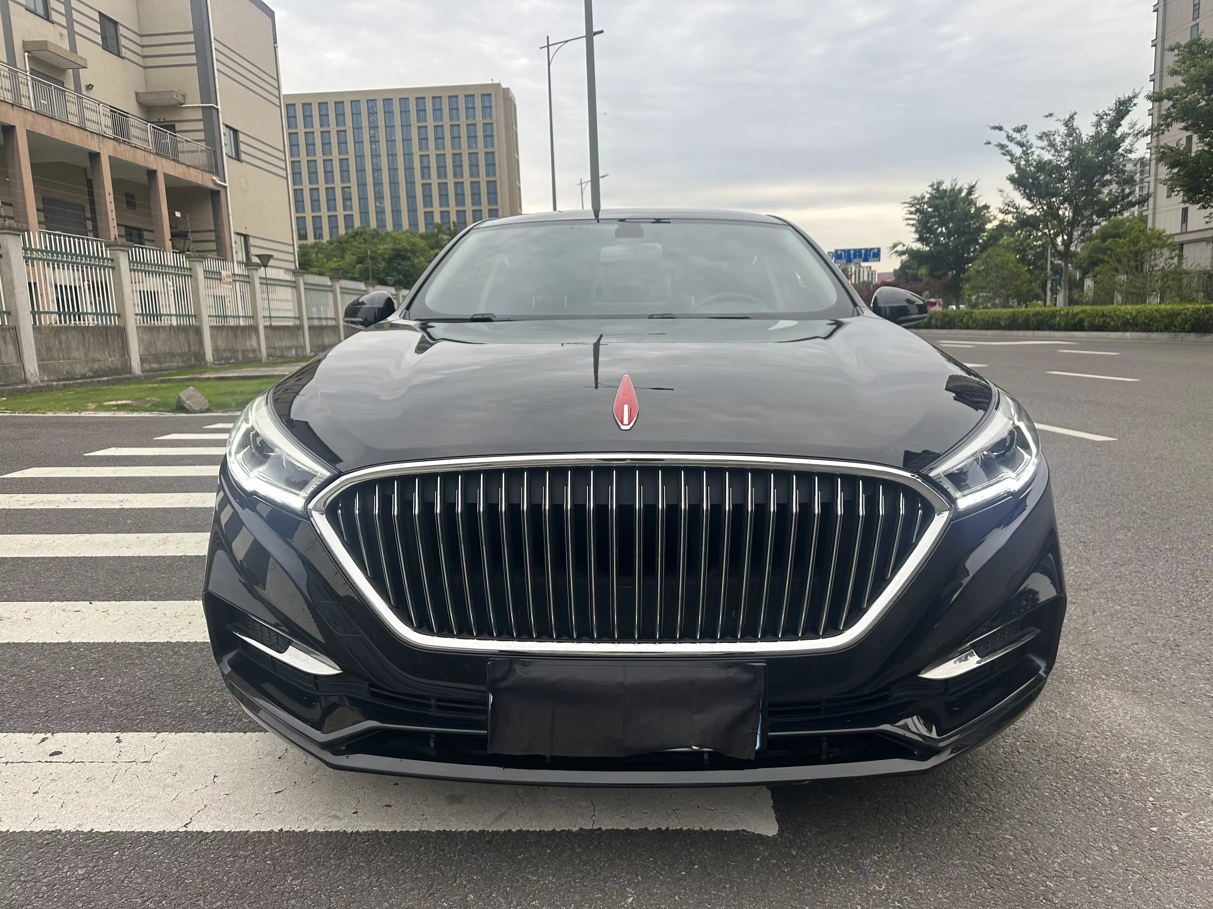 Hongqi H5 classic