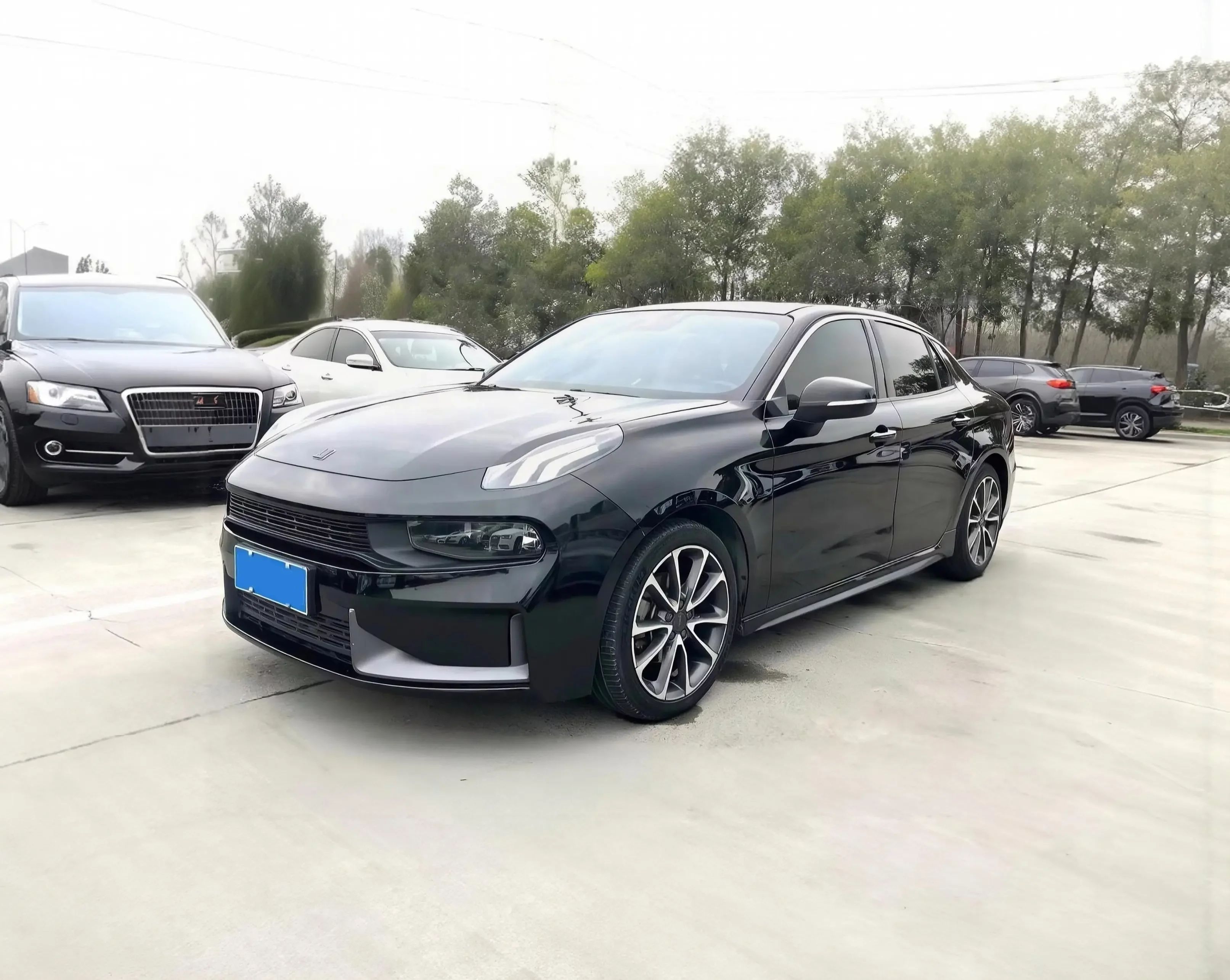 Lynk & Co 03