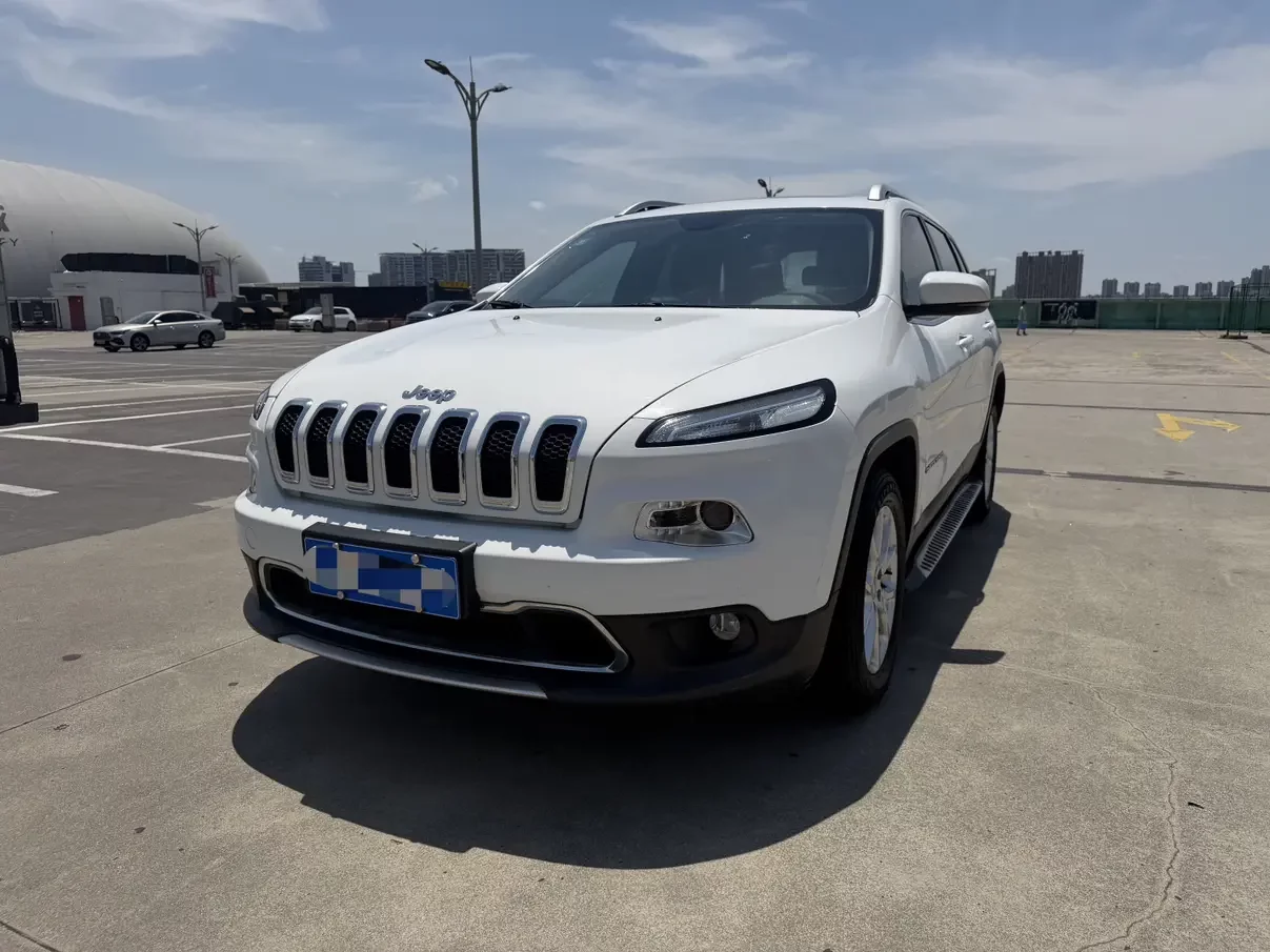 Jeep Cherokee  из Китая