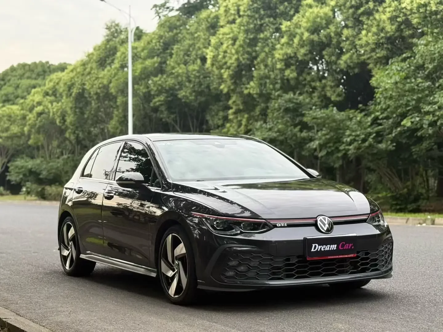 Volkswagen Golf GTI
