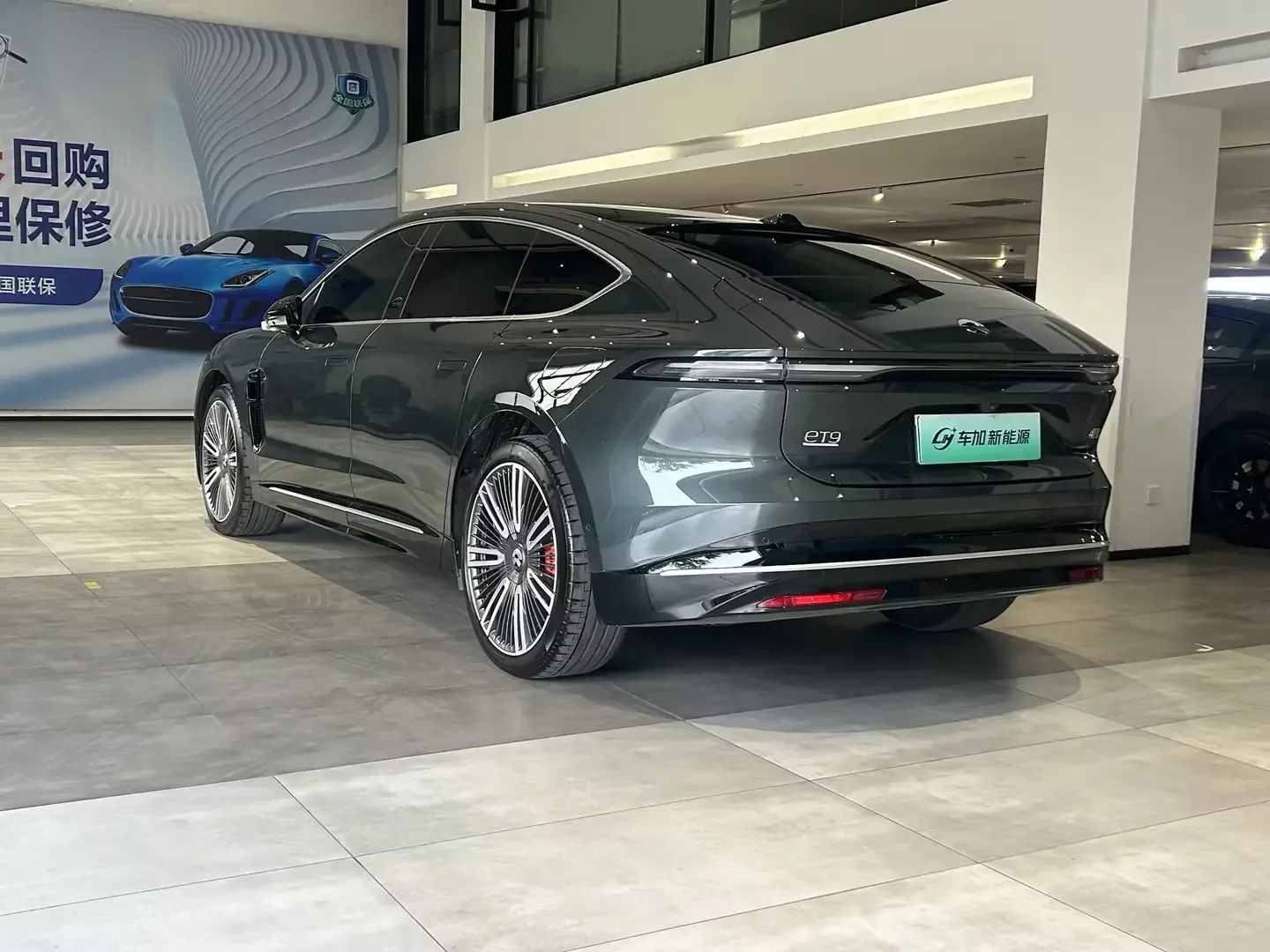 NIO ET9