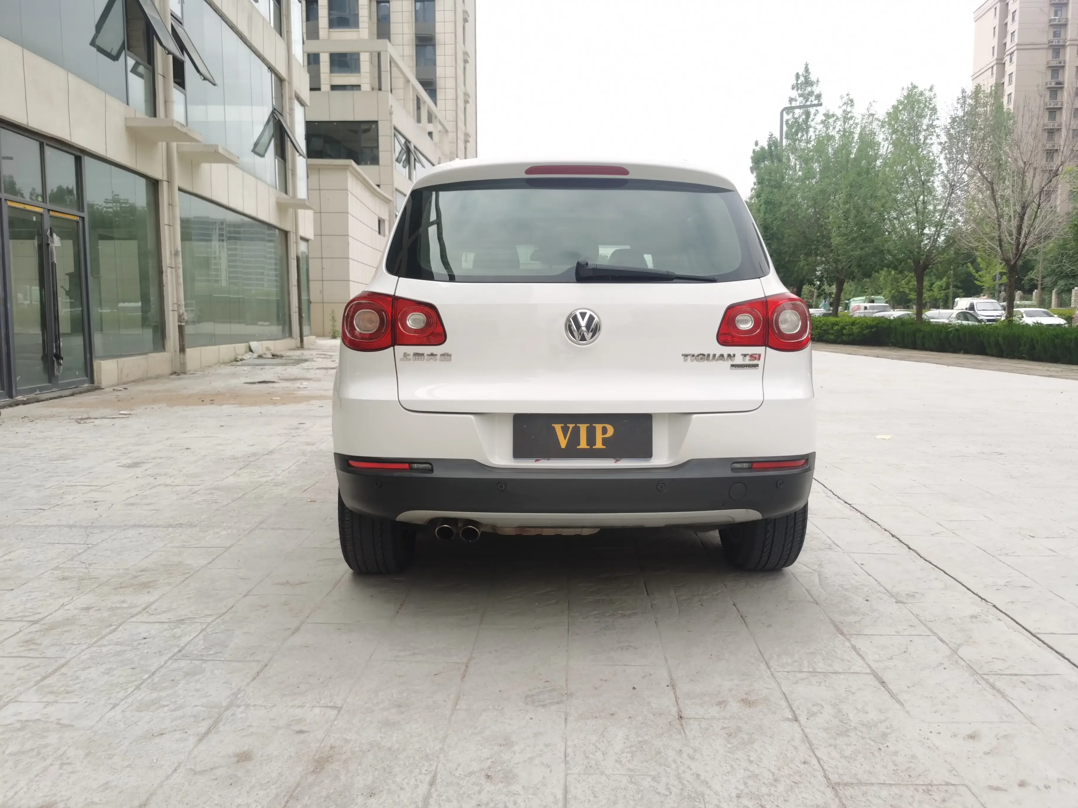 Volkswagen Tiguan (Tharu)
