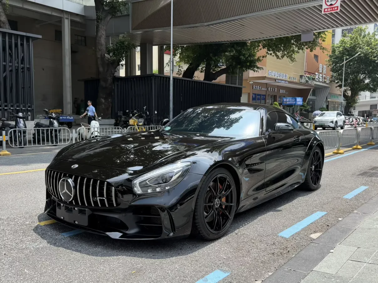 Mercedes-Benz AMG GT