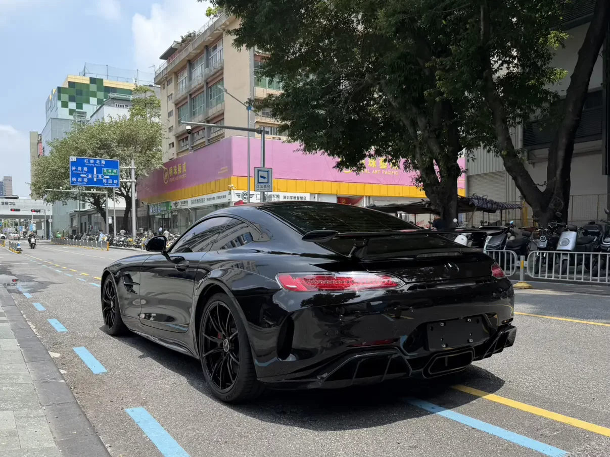 Mercedes-Benz AMG GT