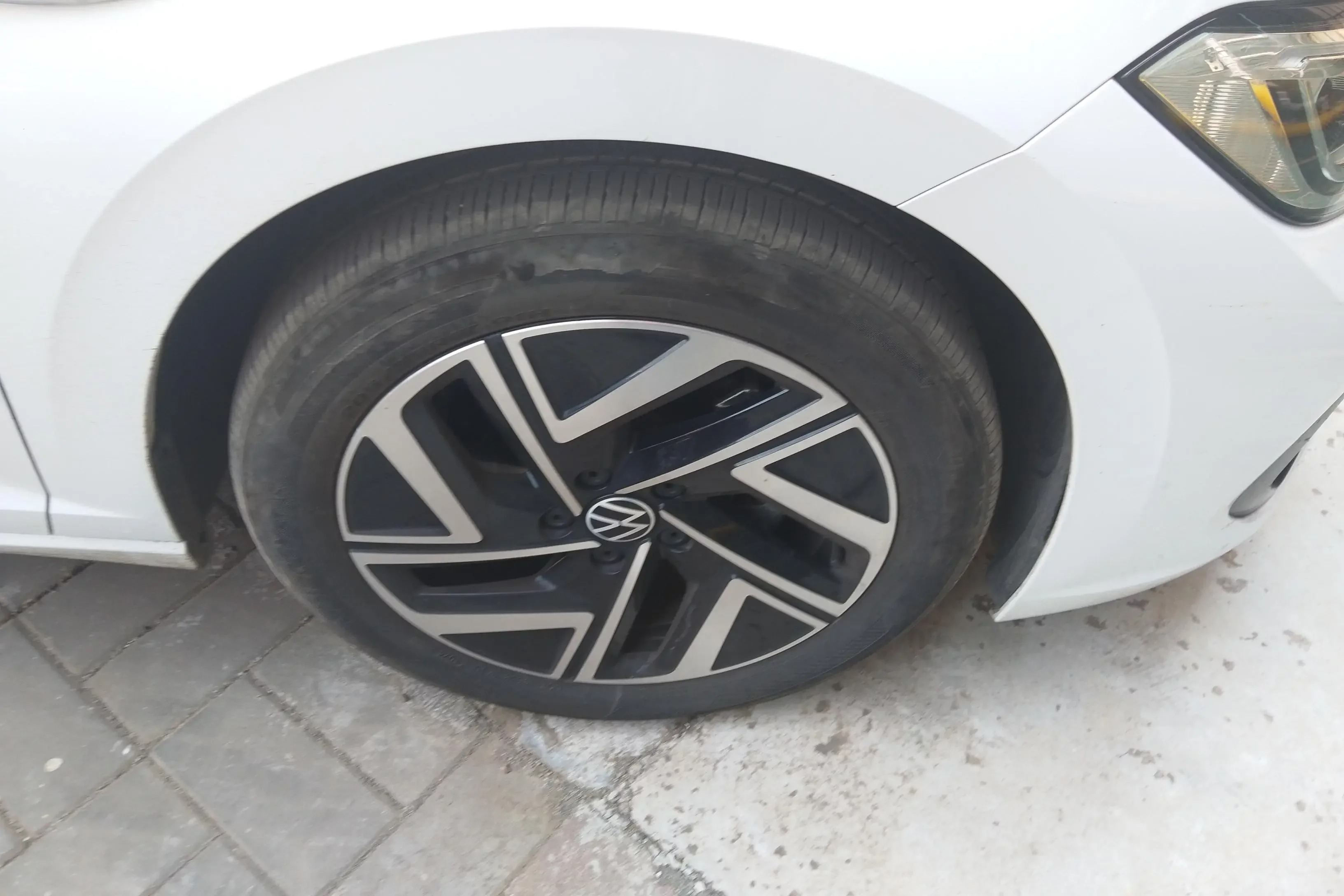 Volkswagen Sagitar