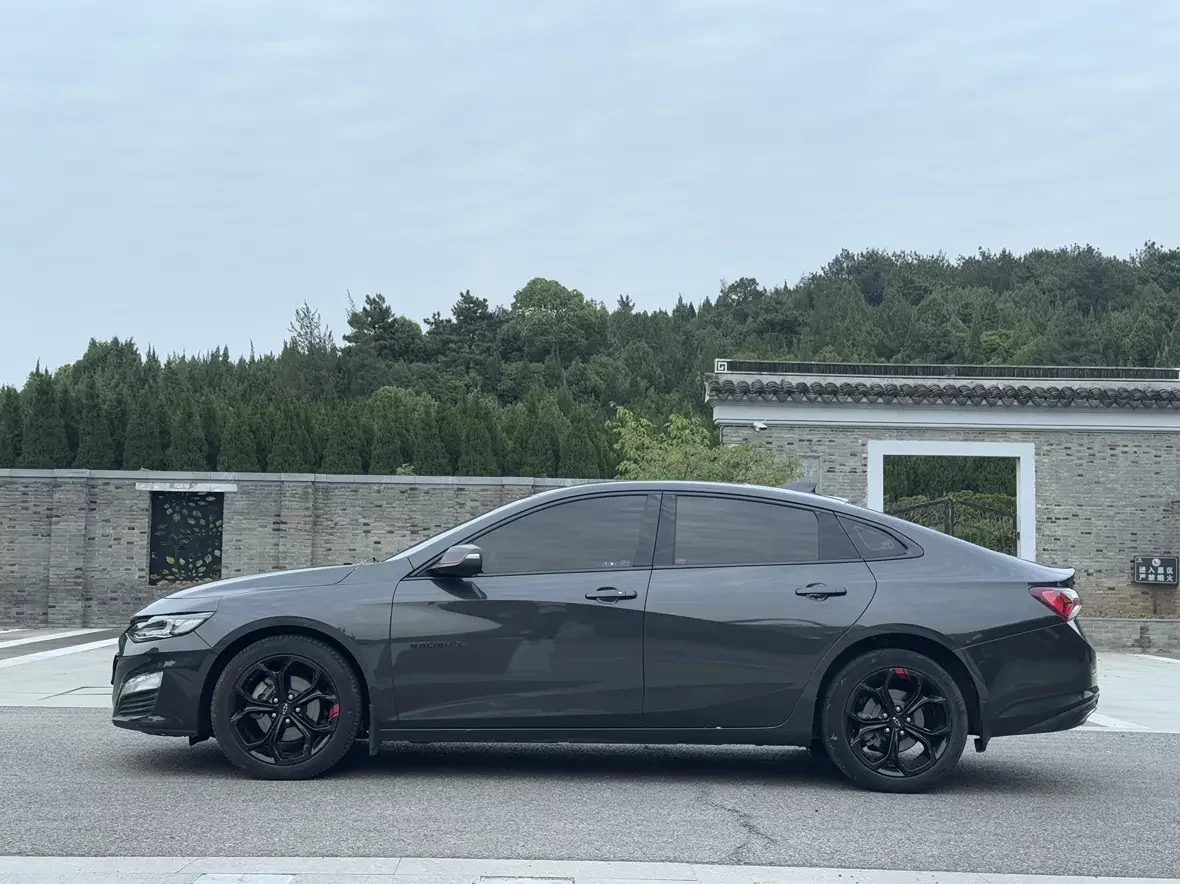 Chevrolet Malibu XL