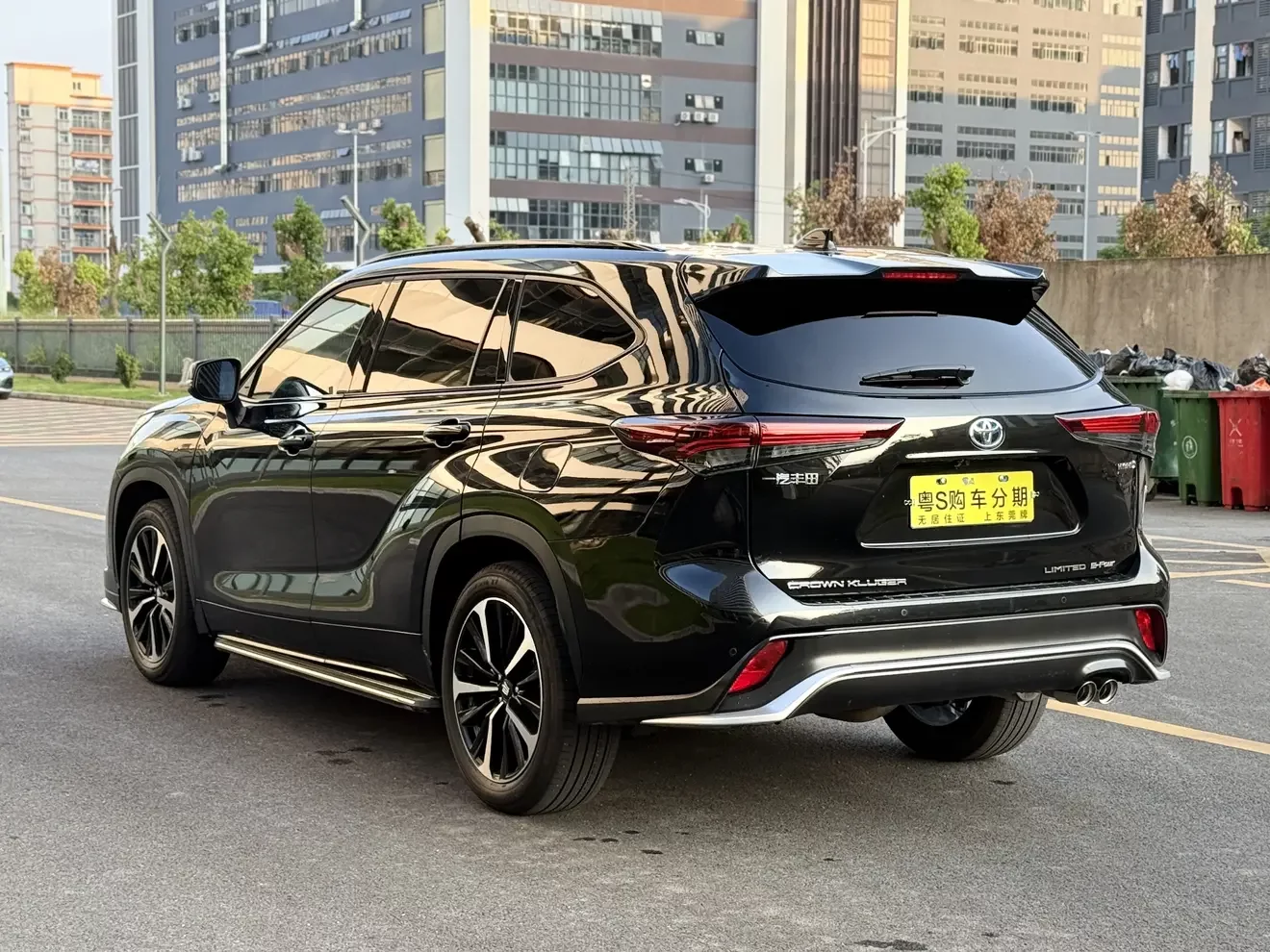 Toyota Crown Kluger