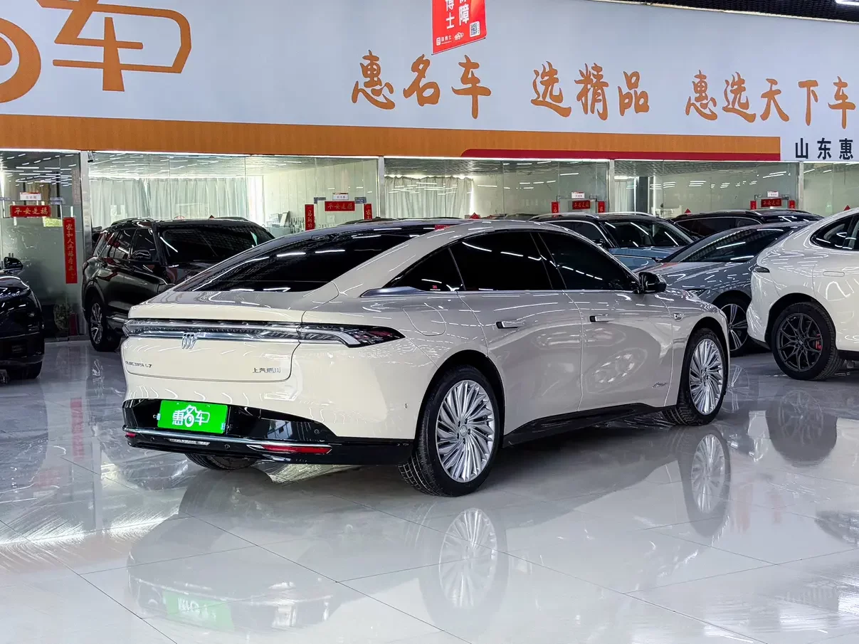 Buick L7