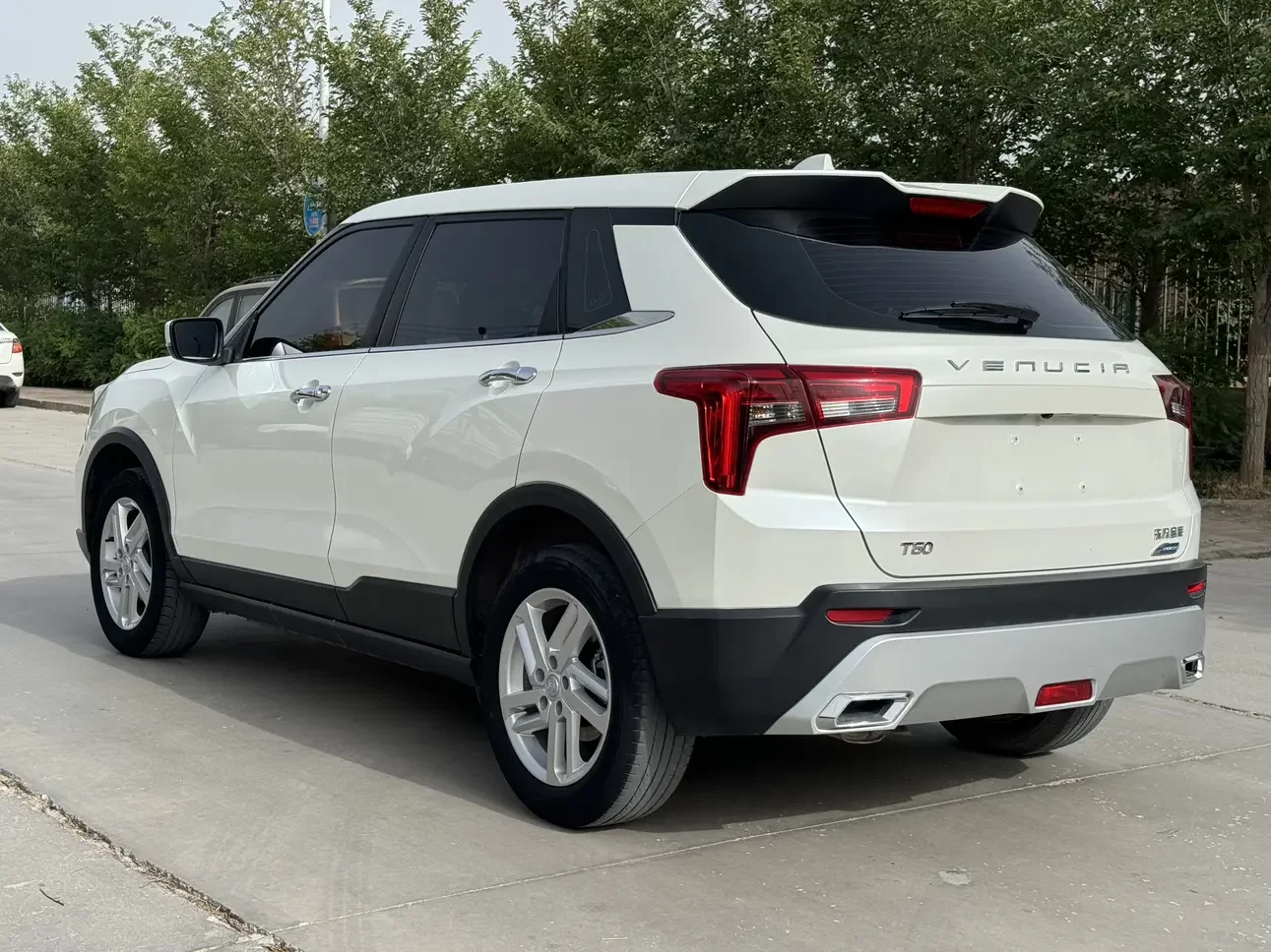 Kai Chen Venucia T60