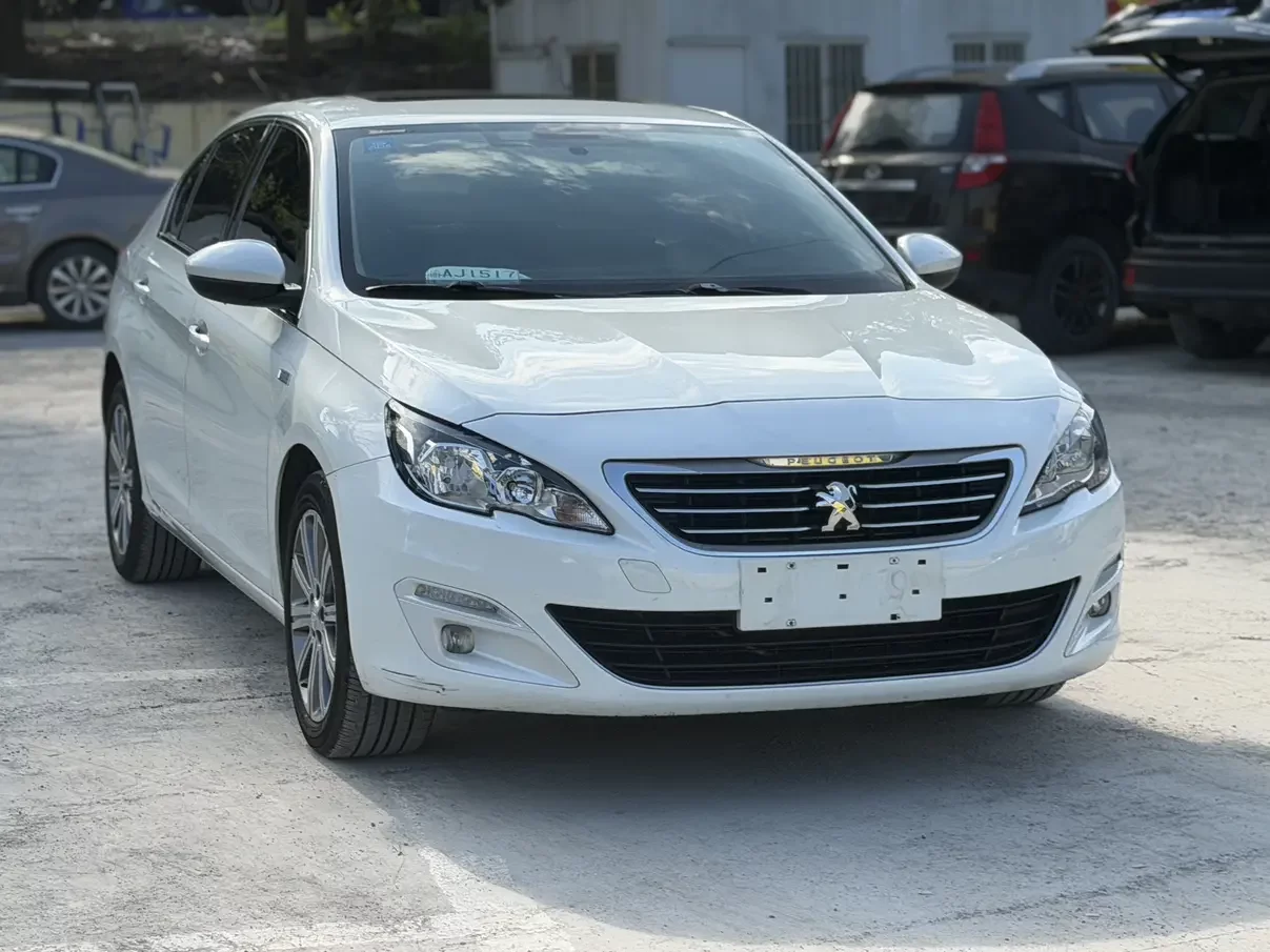Peugeot 408