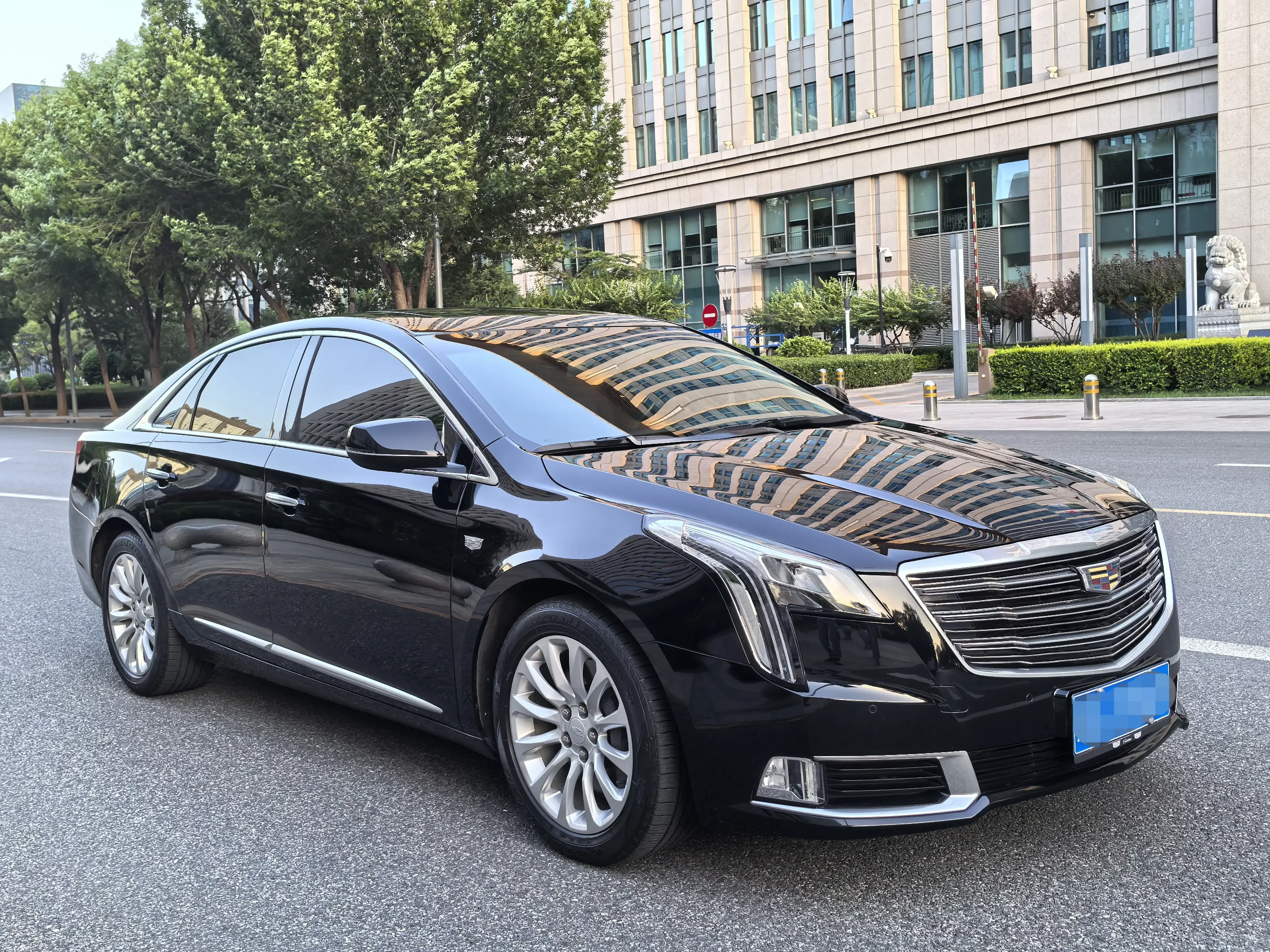 Cadillac XTS