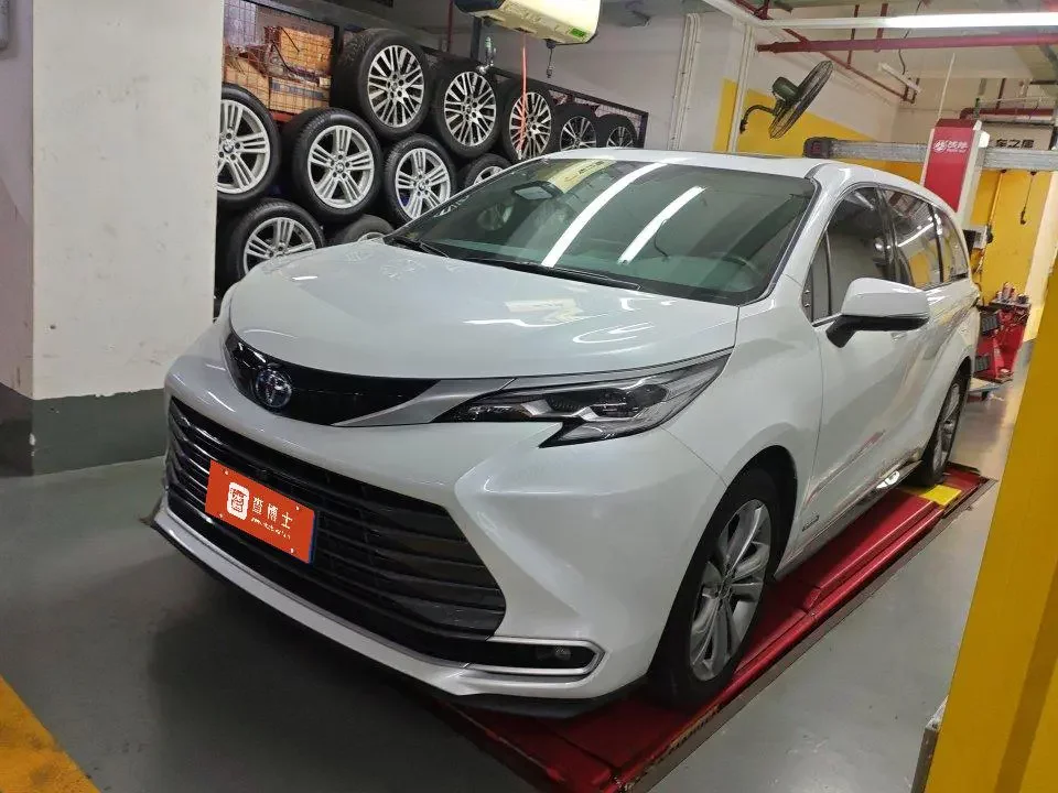 Toyota Sienna