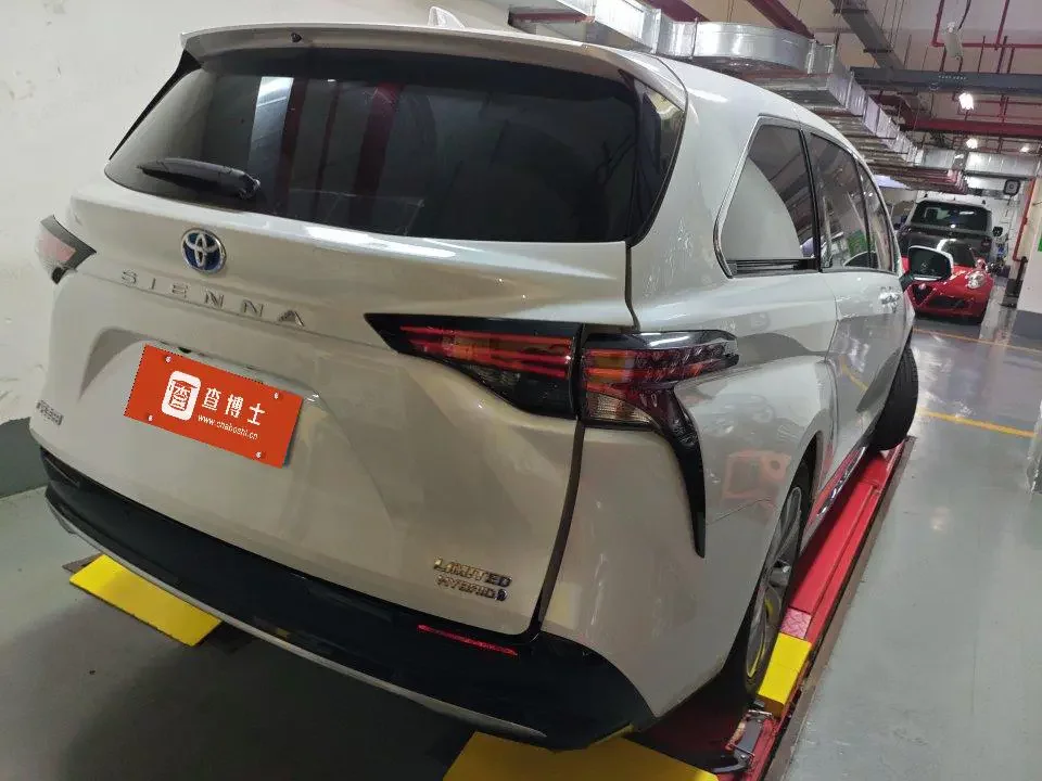 Toyota Sienna