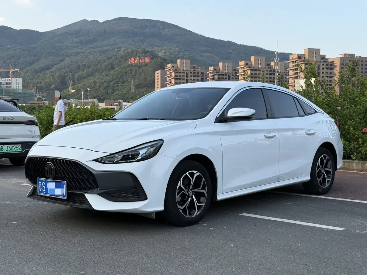 MG 5