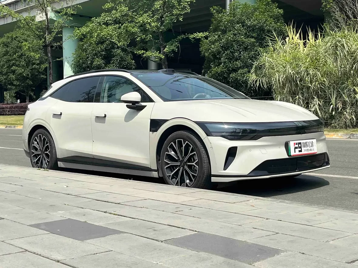 ZEEKR 007GT