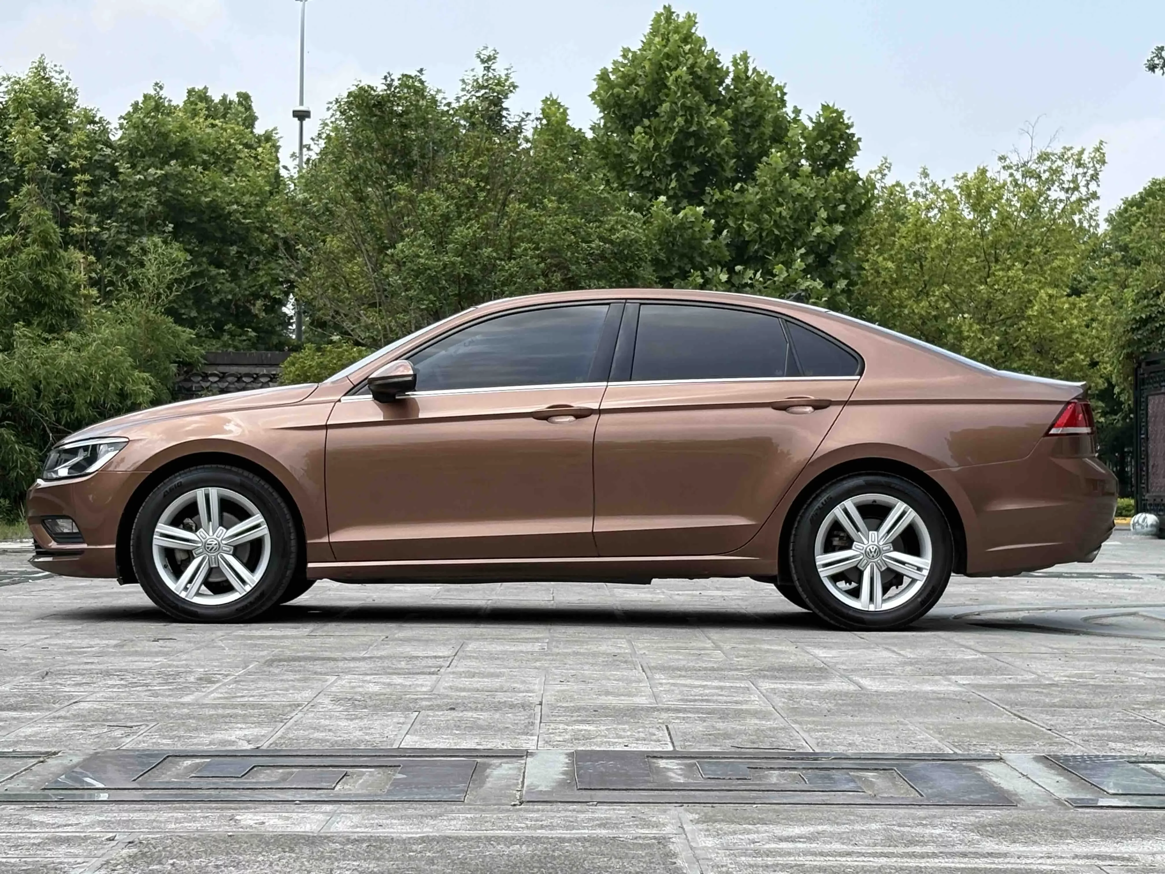 Volkswagen Lamando