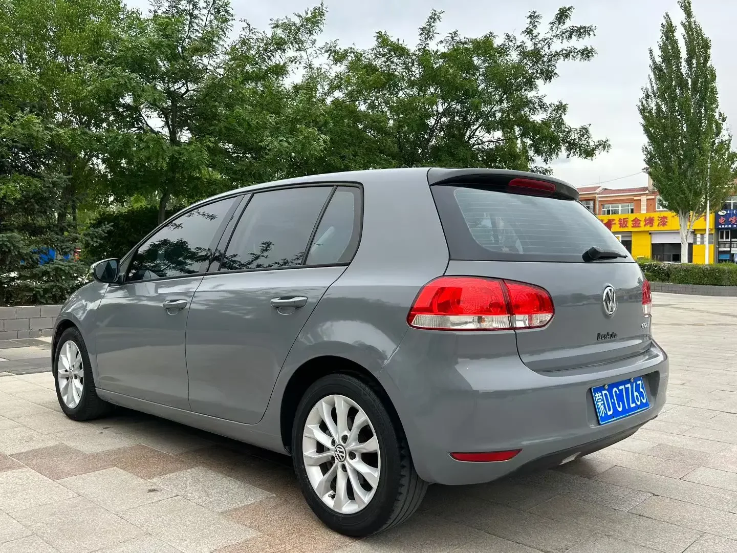 Volkswagen golf