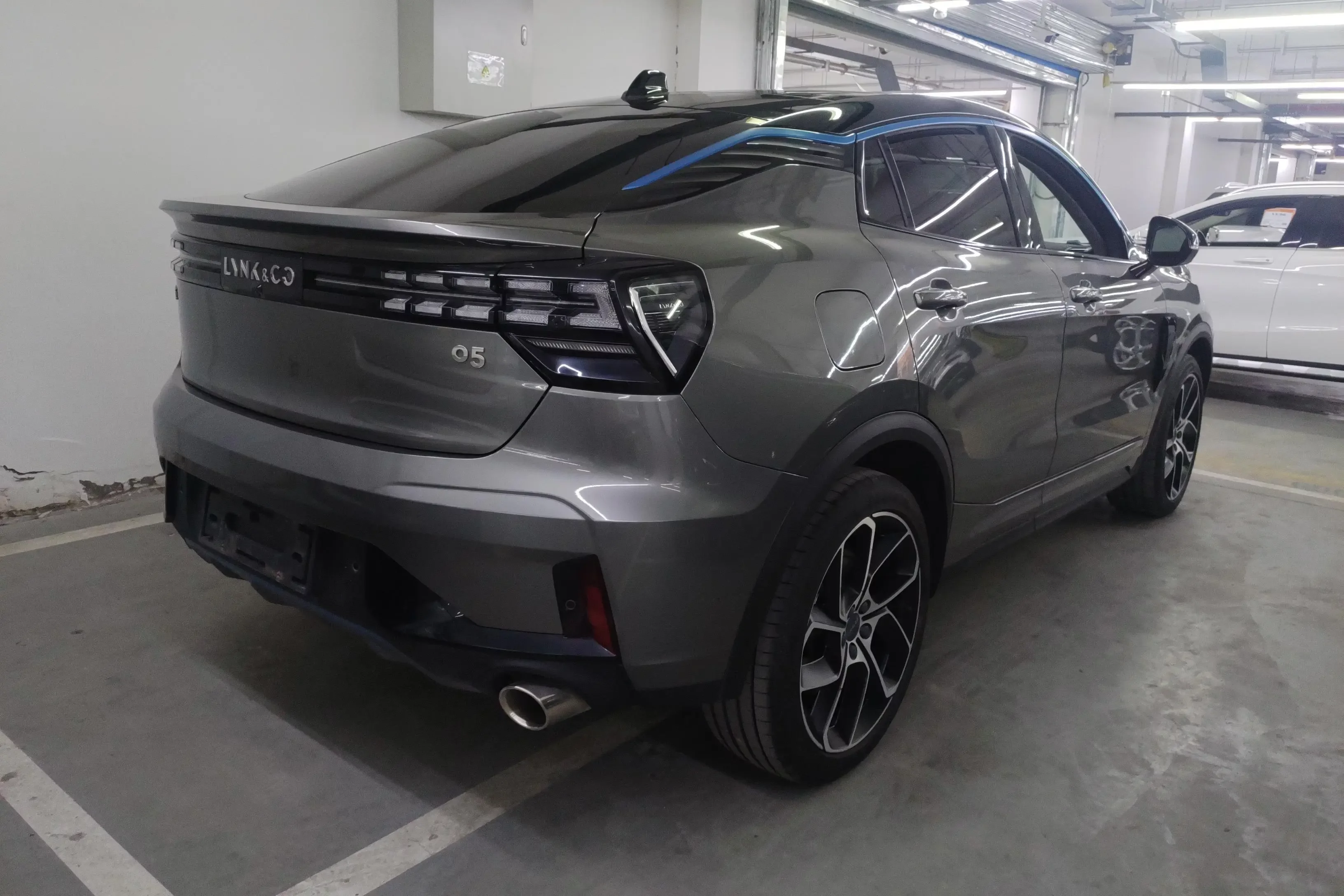 Lynk & Co 05