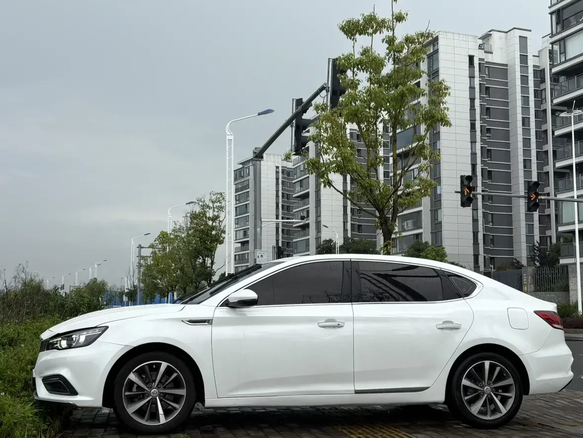 MG 6