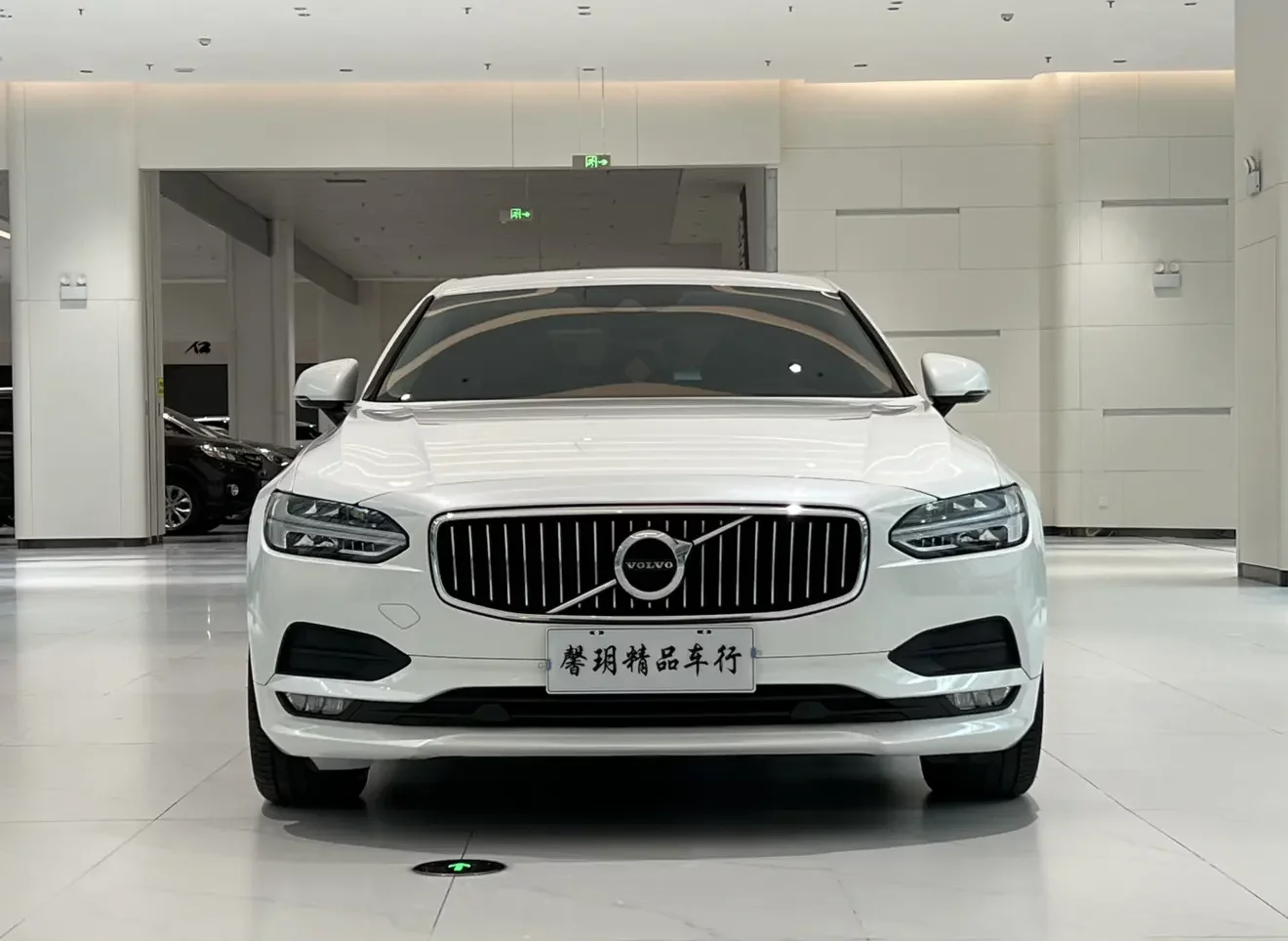 Volvo S90