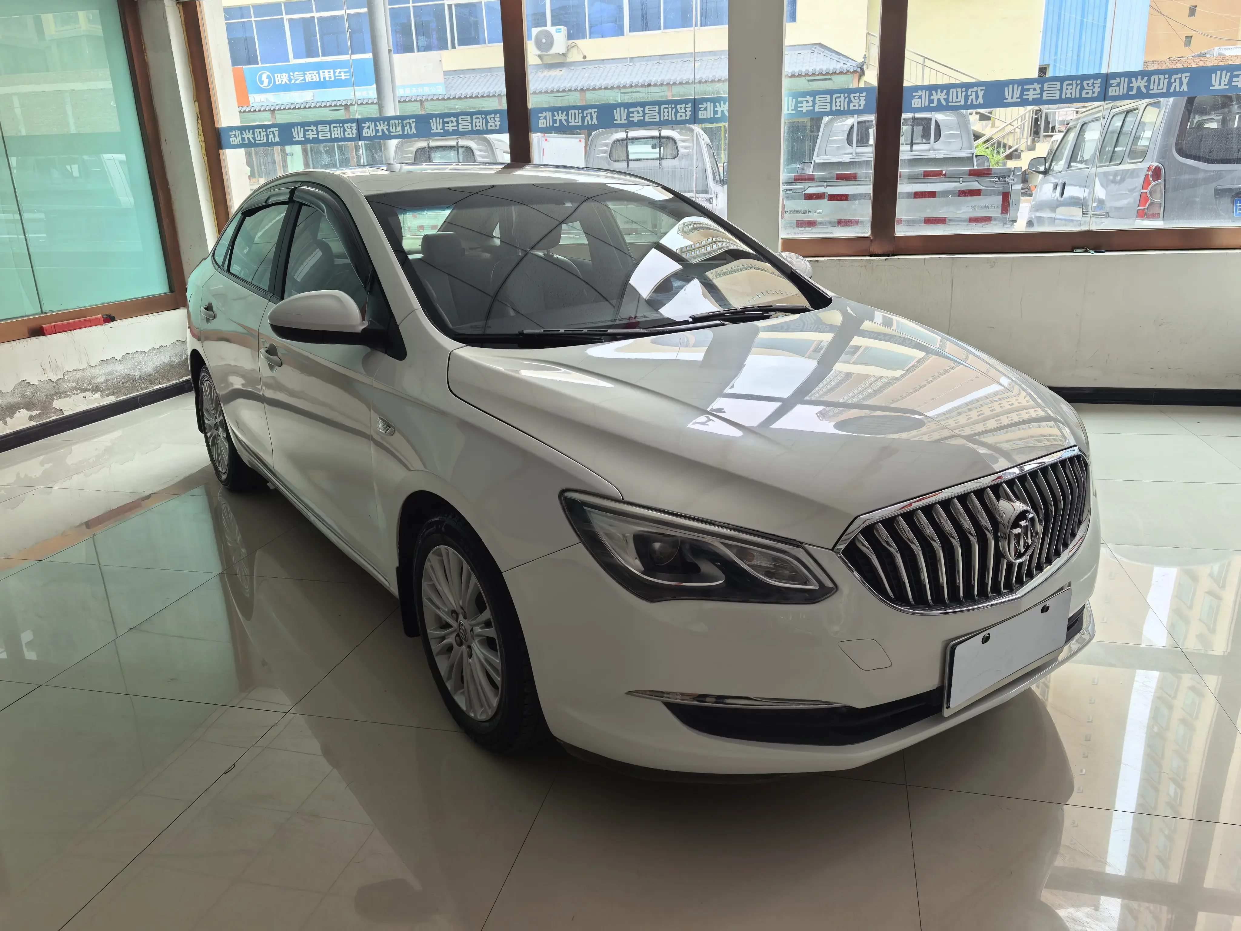 Buick Yinglang