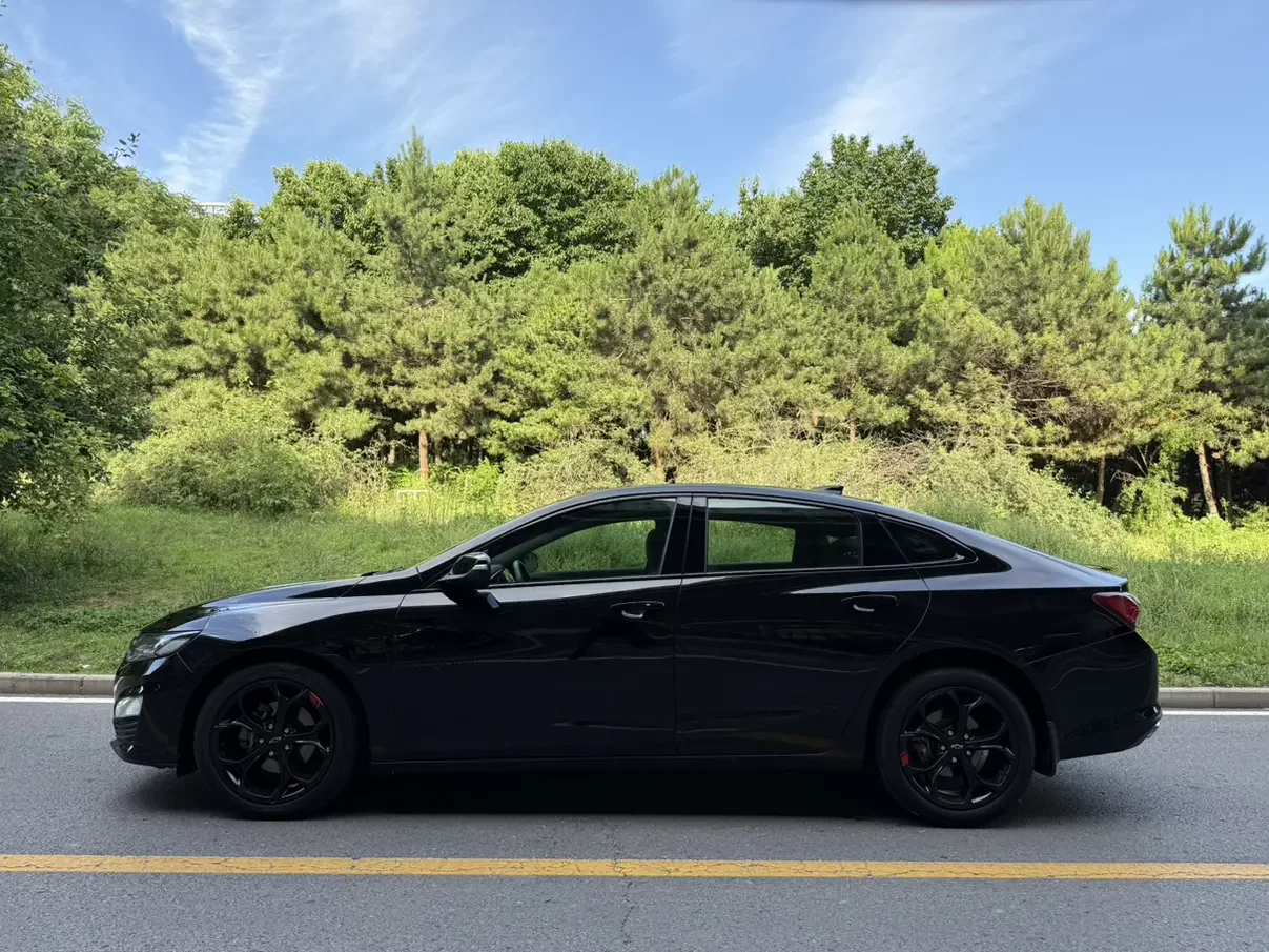 Chevrolet Malibu XL