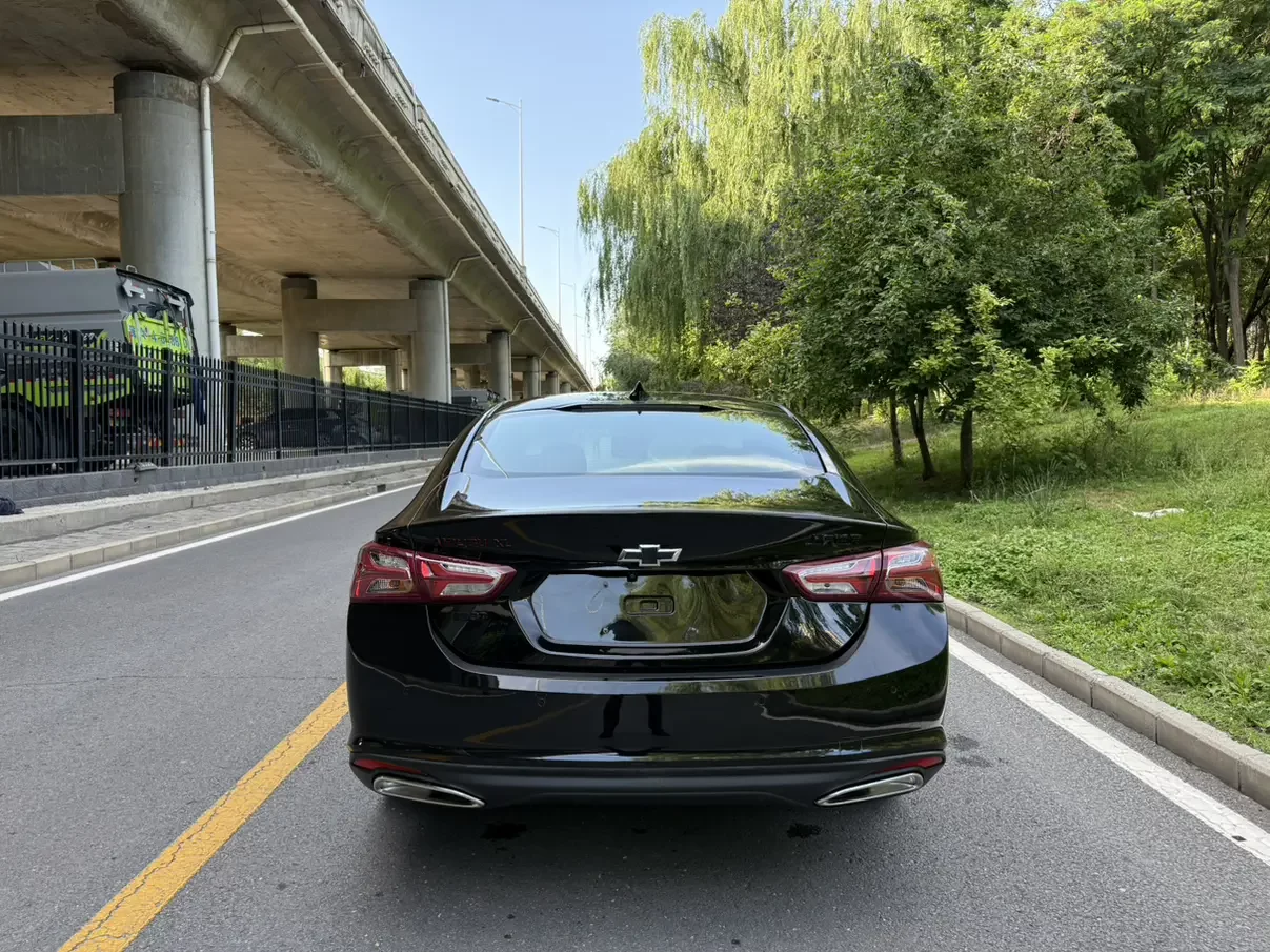 Chevrolet Malibu XL