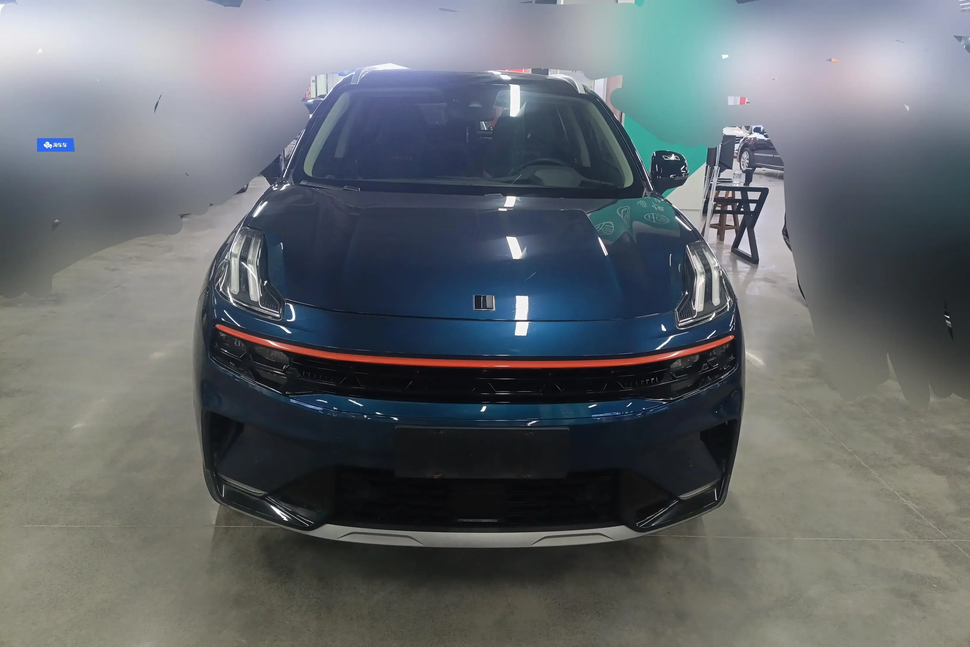 Lynk & Co 06