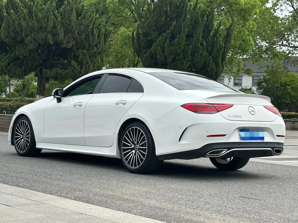 Mercedes-Benz CLS