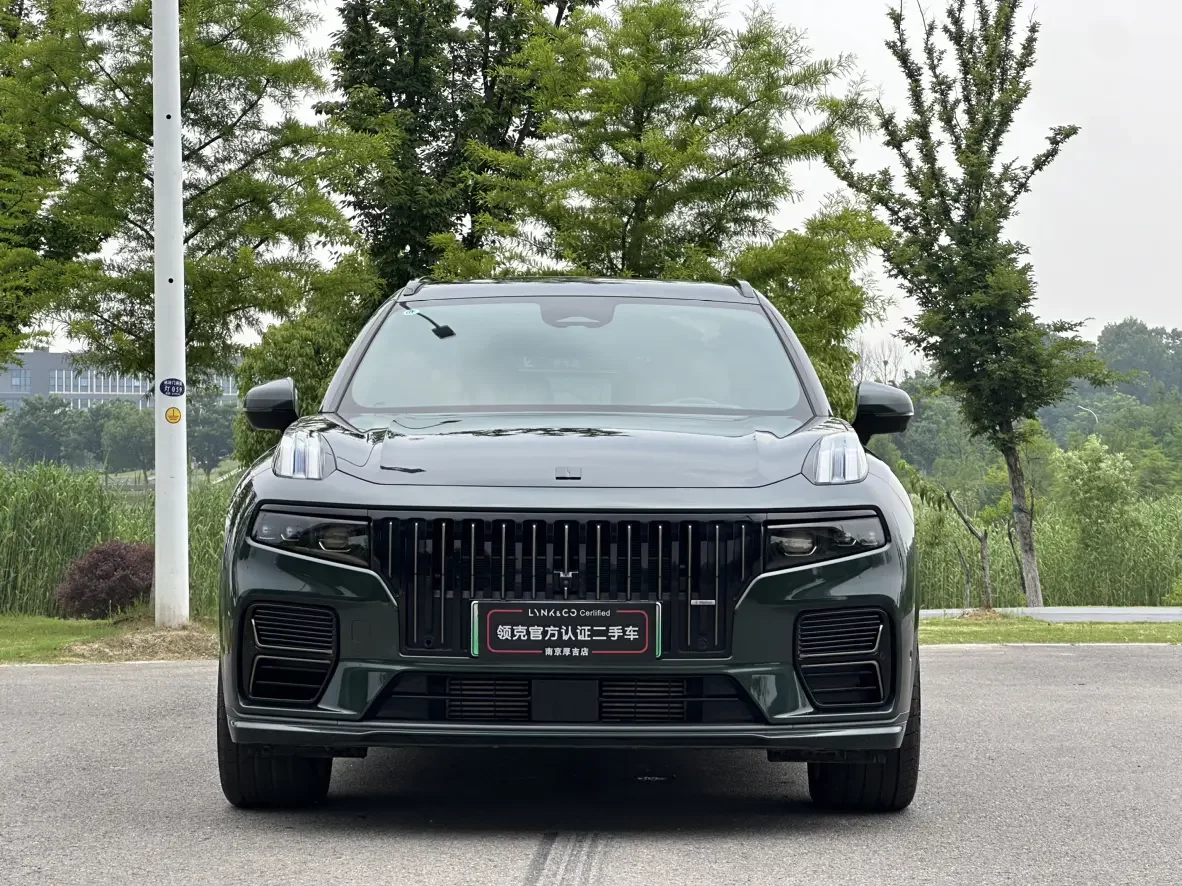 Lynk & Co 09 EM-P