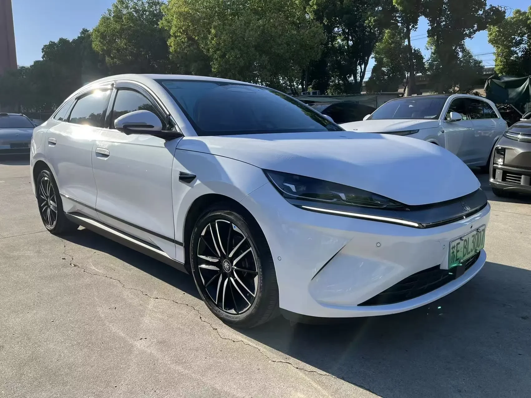 BYD Qin L EV
