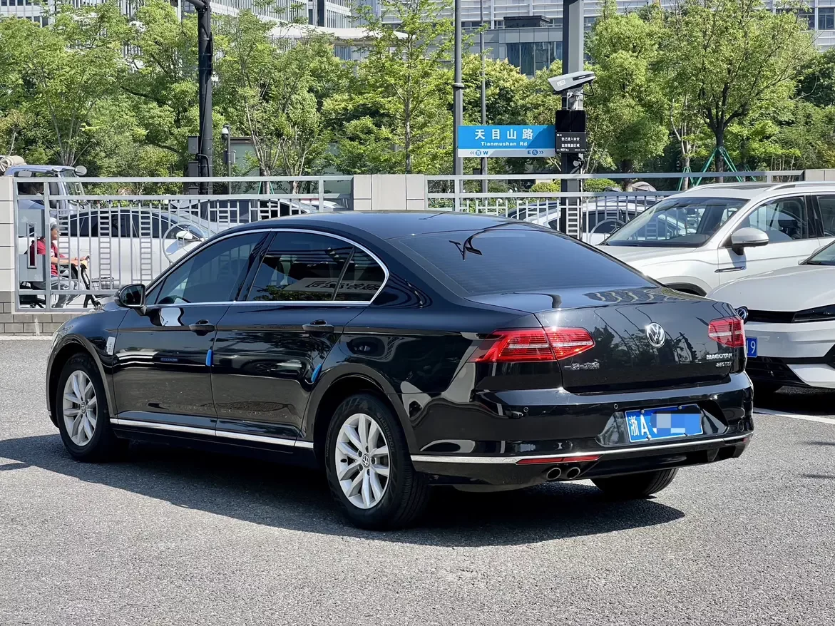 Volkswagen Magotan