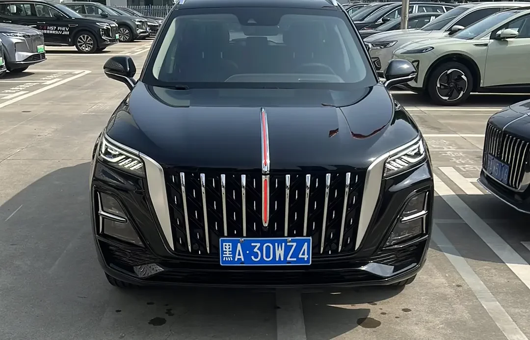 Hongqi HS5