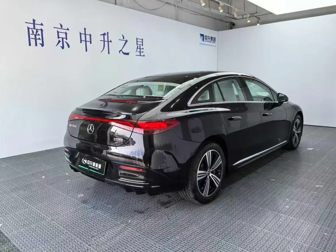 Mercedes-Benz EQE