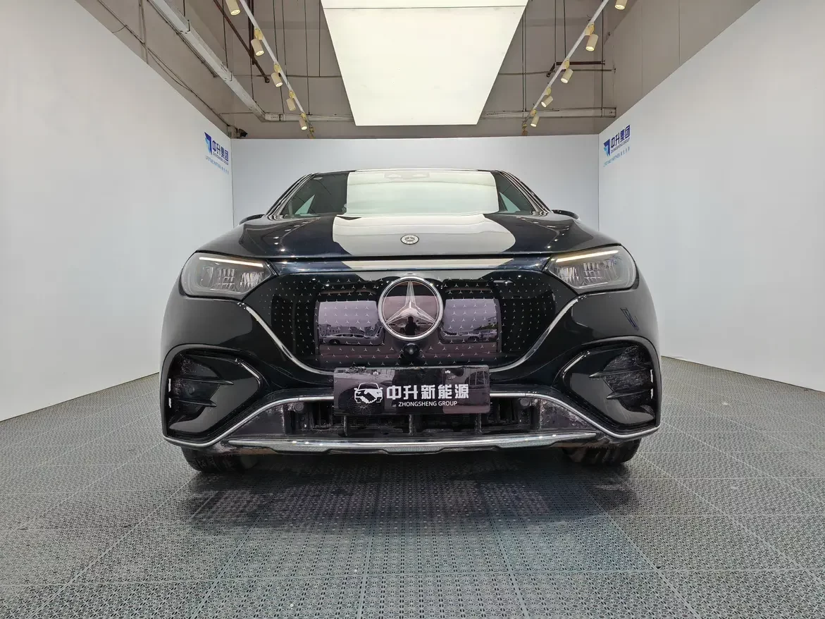 Mercedes-Benz EQE SUV