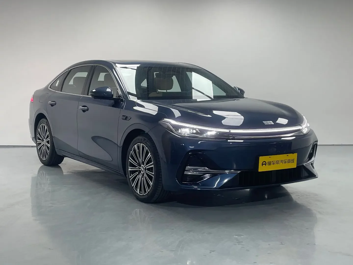 Geely Galaxy A7 EM
