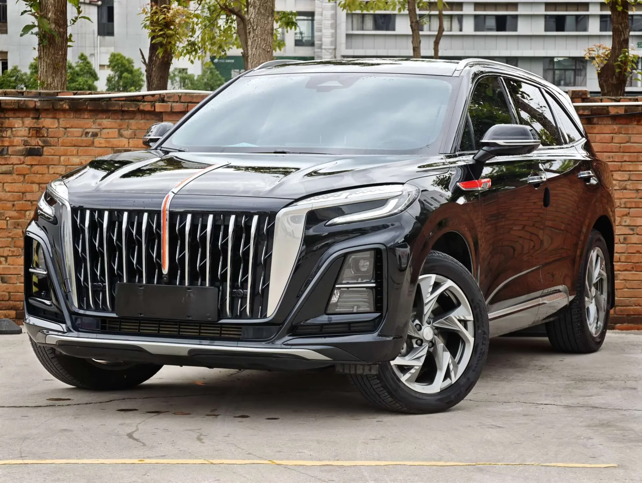 Hongqi HS3 PHEV