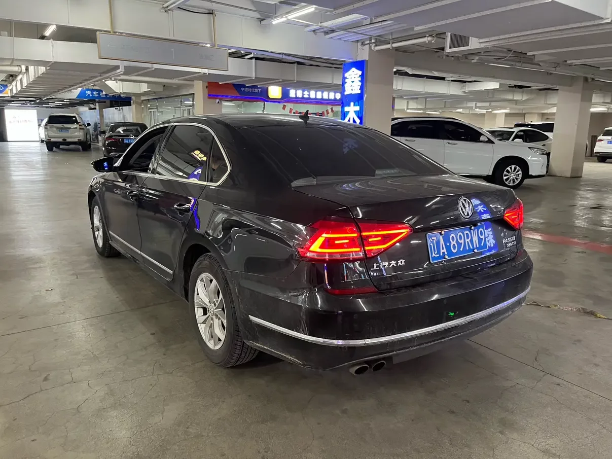 Volkswagen Passat